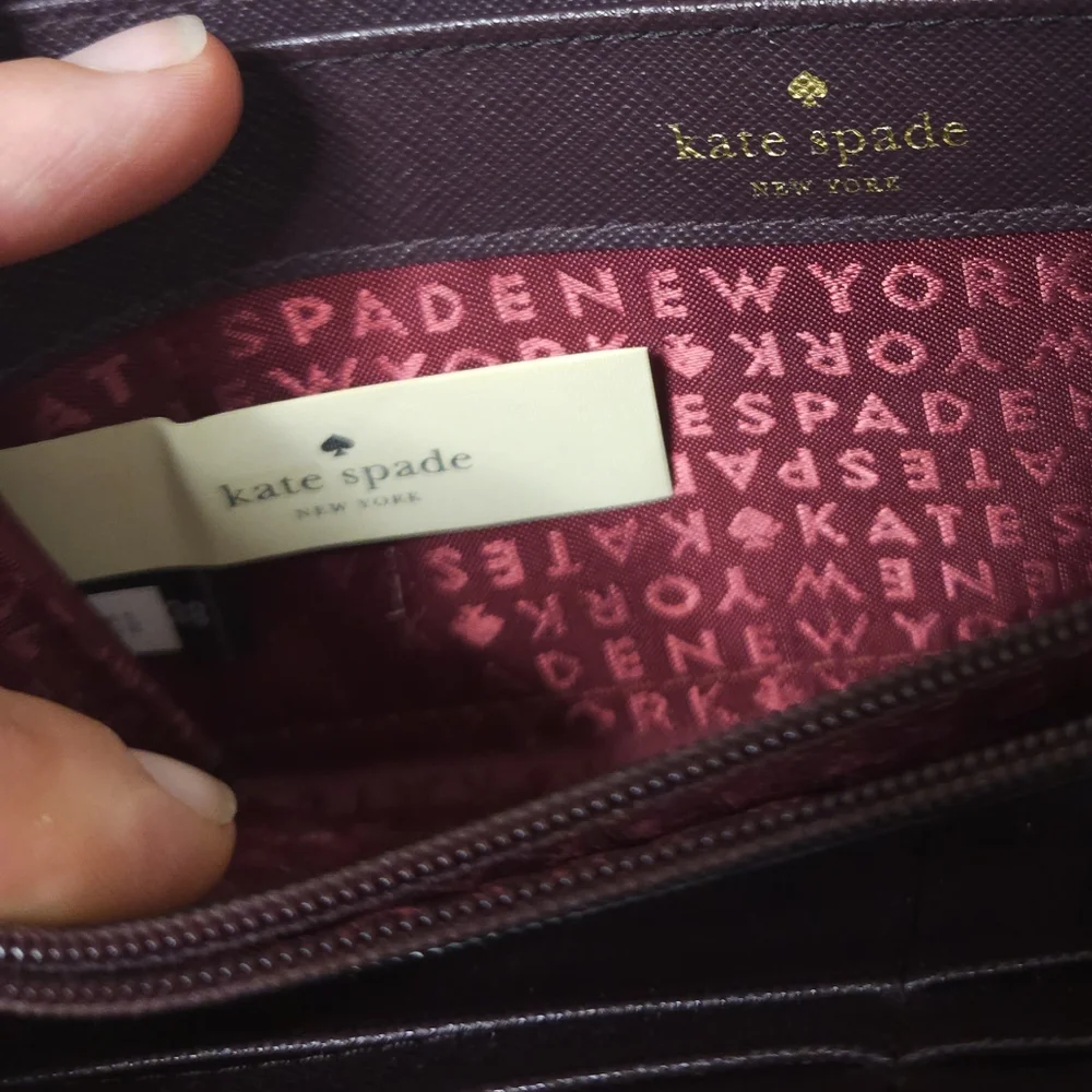 Kate Spade 100% Leather Wallet with Zipper